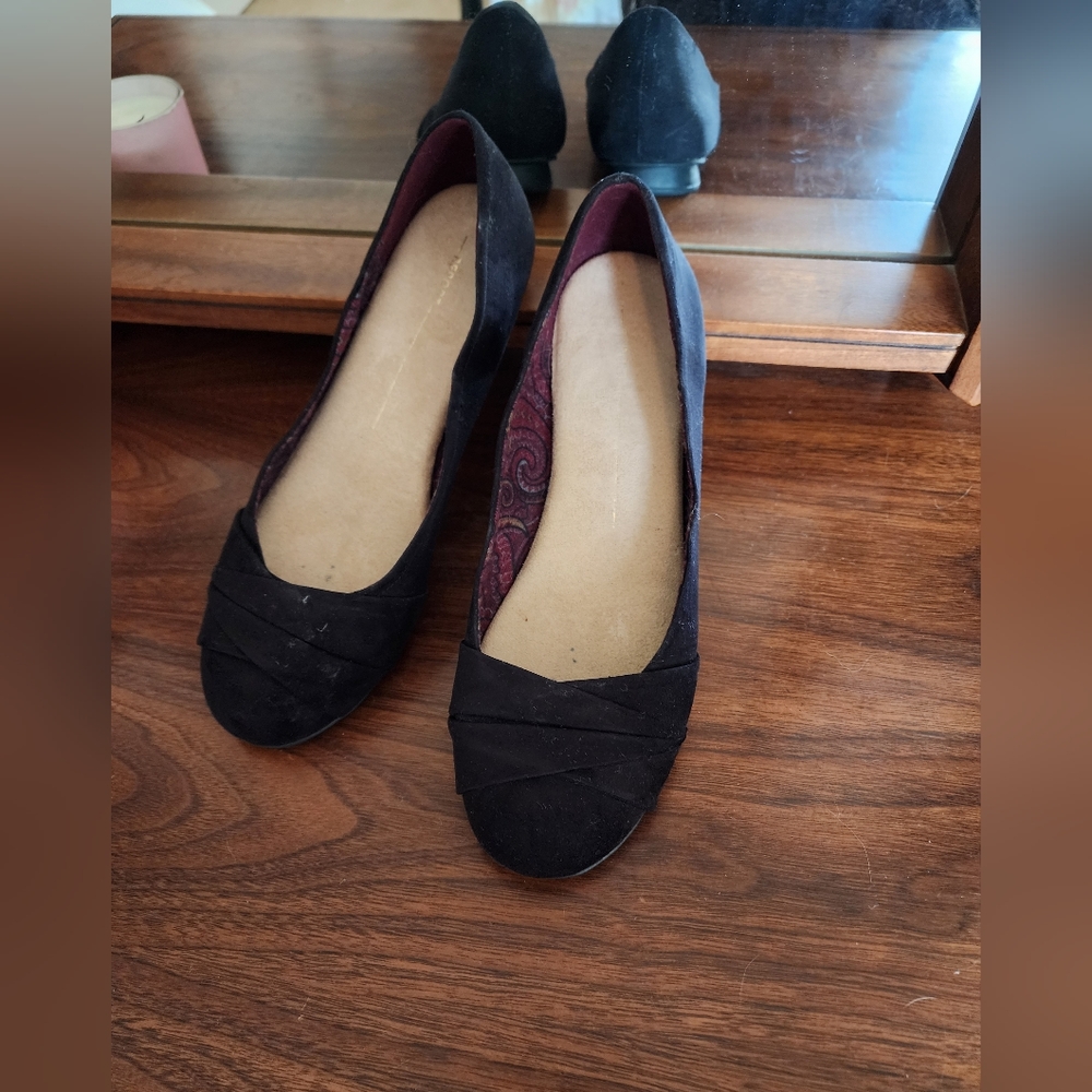 Report Black Suede Flats, Size 9.5